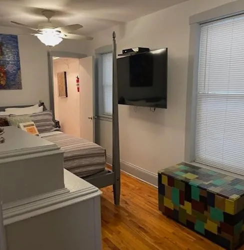 Bed & Breakfast Ray's Bucktown Chicago