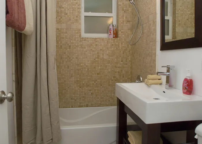 Bed & Breakfast Ray's Bucktown 3*