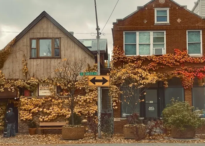Ray's Bucktown Bed & Breakfast