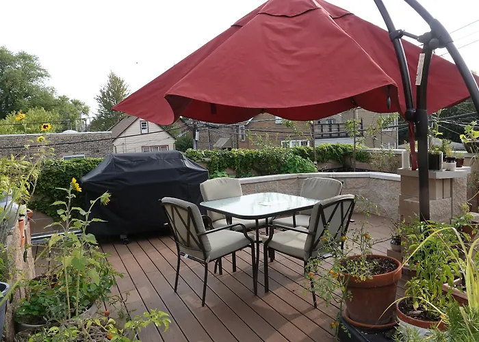 Ray's Bucktown 3* Chicago