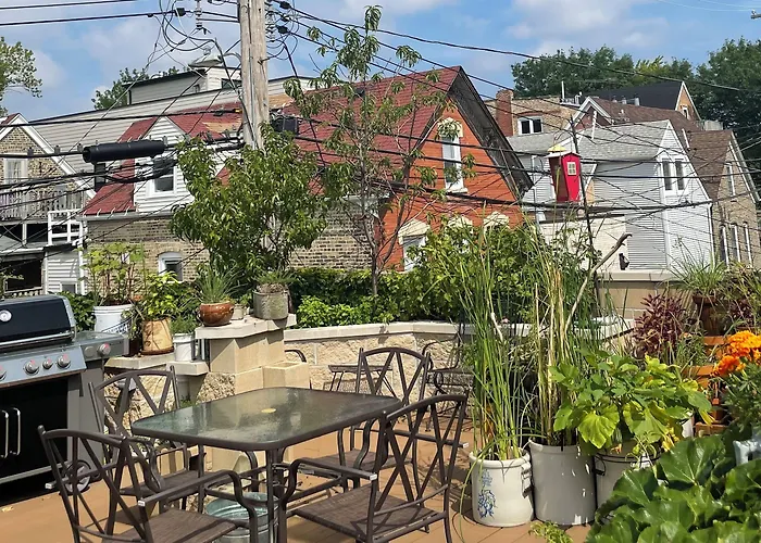 Ray's Bucktown Bed & Breakfast Chicago